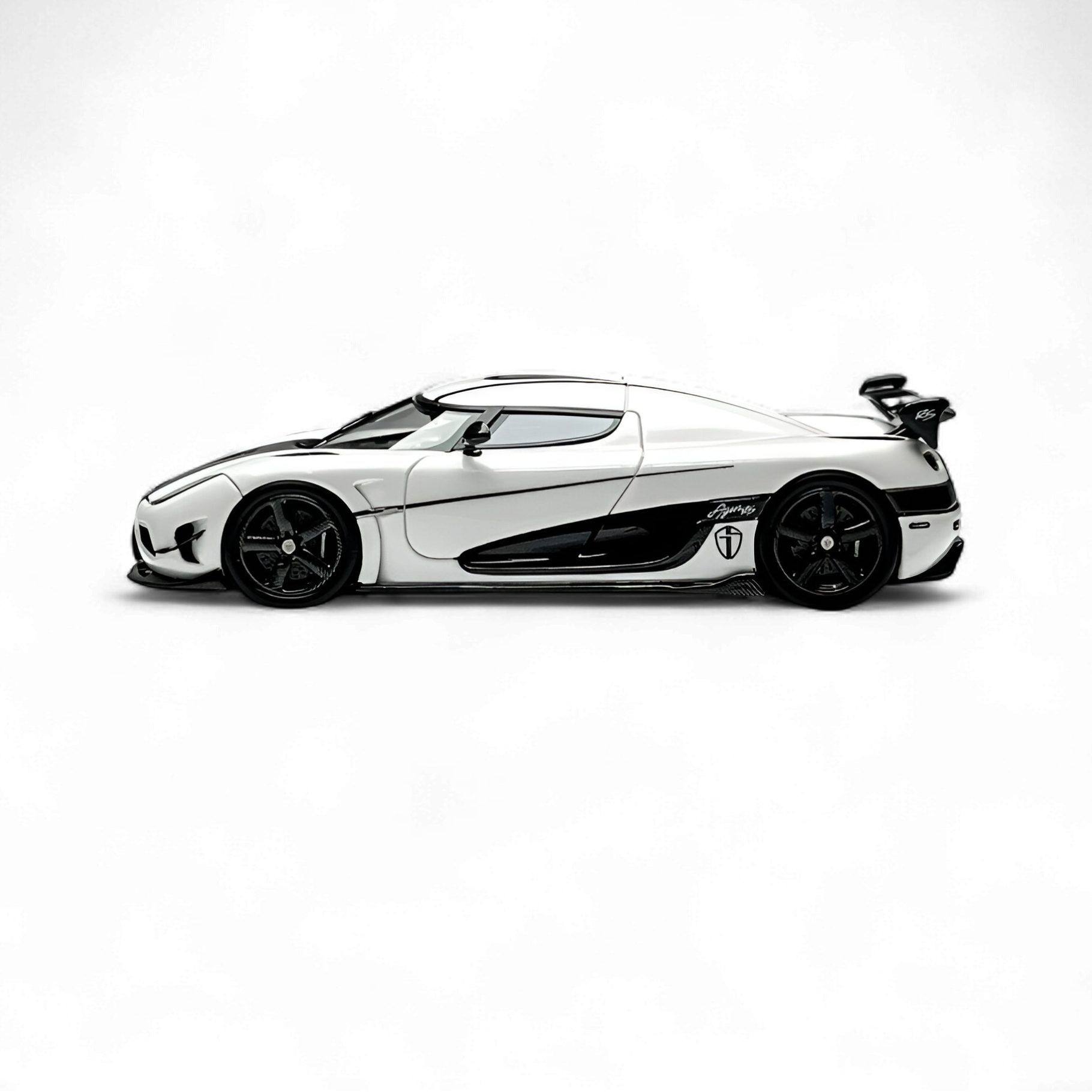 Guo Ji 1:64 Koenigsegg Agera RS (Resin Model) 5