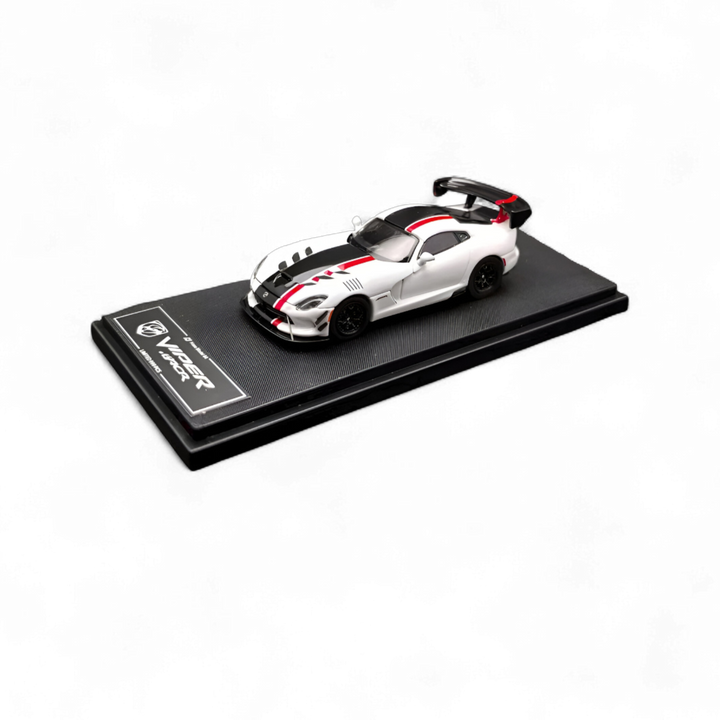 Dodge VIPER ACR - Viper White 1:64 by Hone Model  2