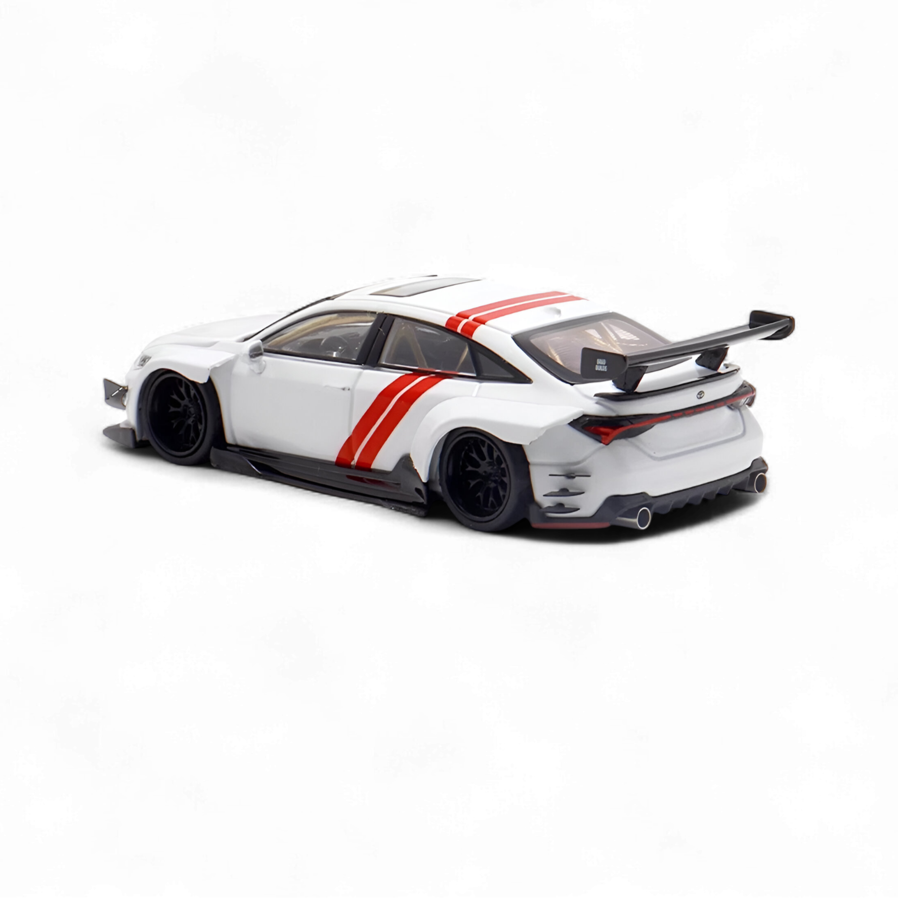 Toyota Avalon Modified Concept - White Livery 1:64 by LMF 5