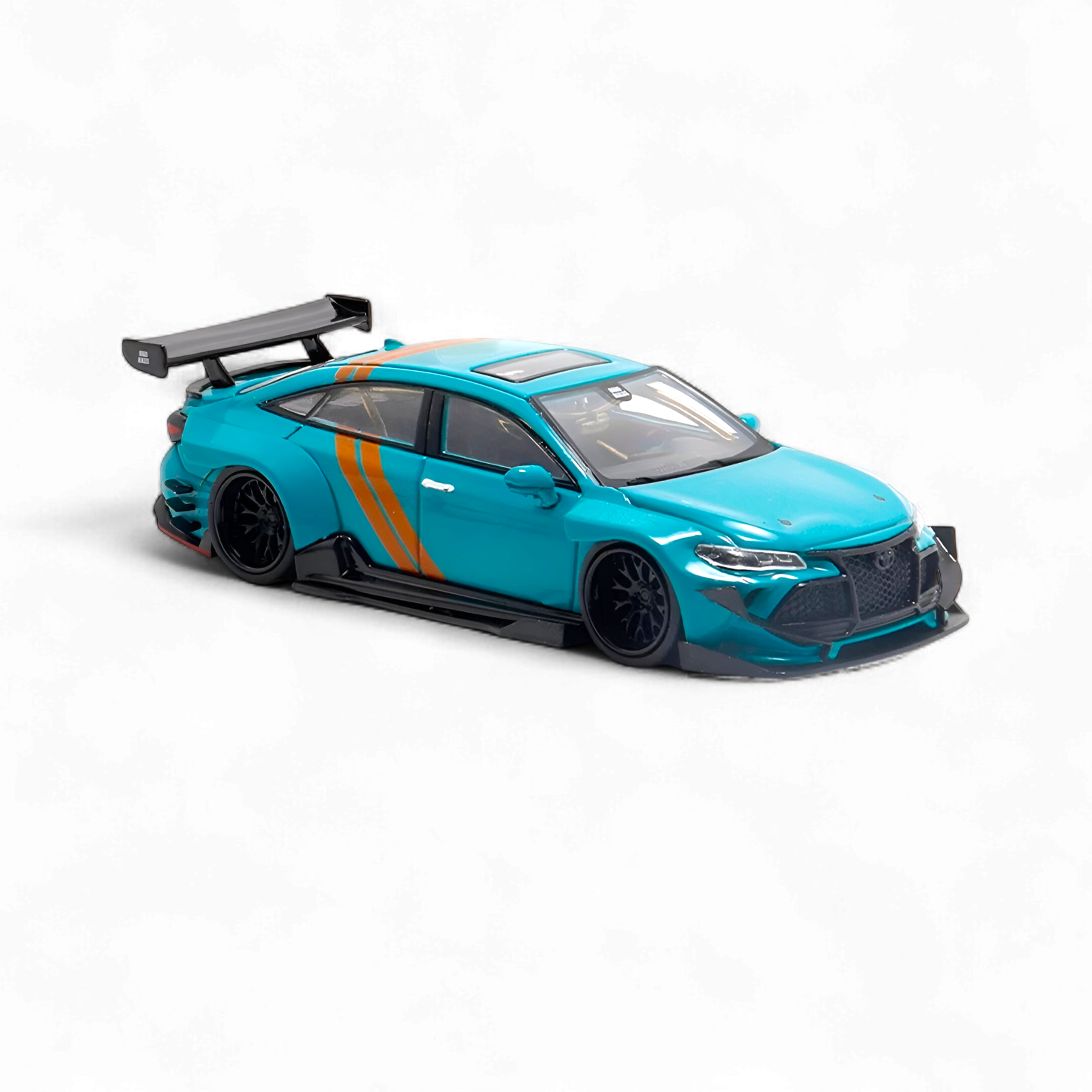 Toyota Avalon Modified Concept - Green Livery 1:64 by LMF  5