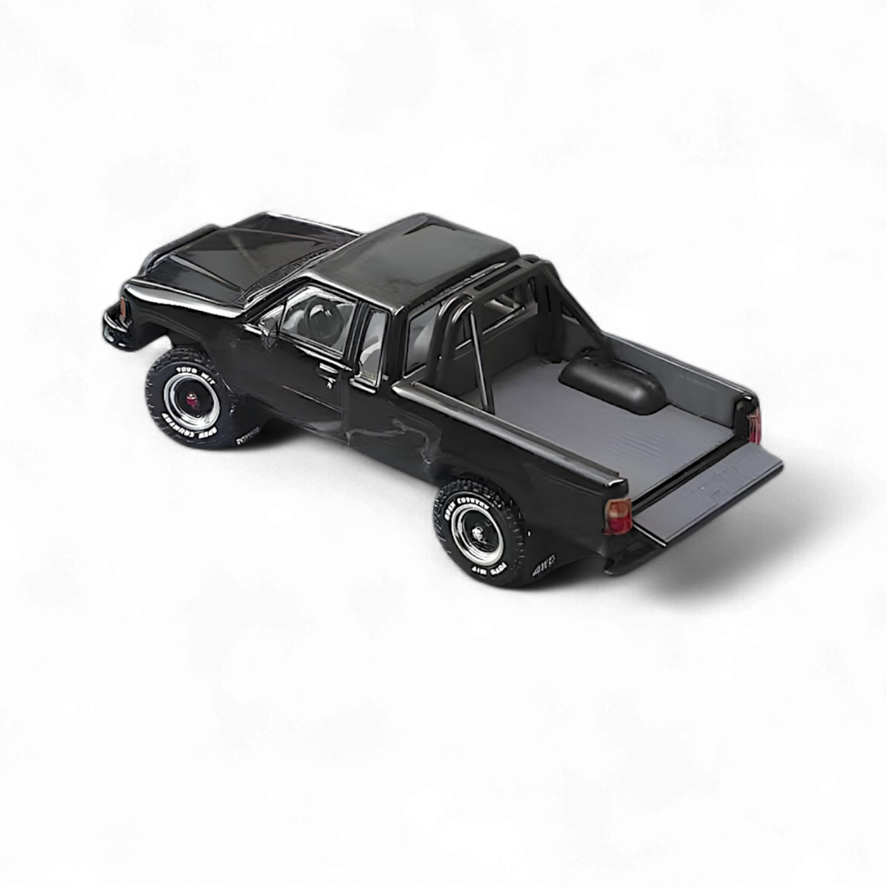 Toyota Hilux SR5 in Black 1:64 KS-062-514 by GCD 2